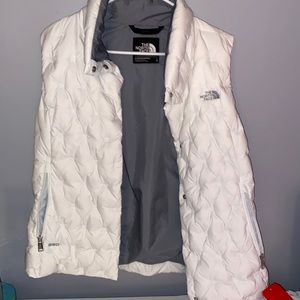 The North Face, Size women’s L, White, never worn still with tags